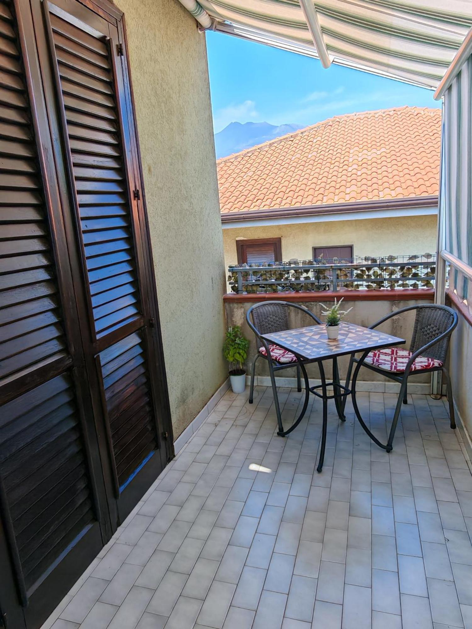 מסקלי Blue Garden Home Isola Bella Taormina חדר תמונה